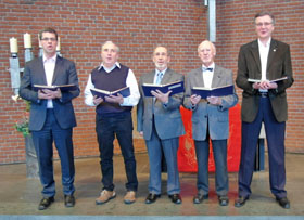 Blick auf die Sänger des Liturgischen Chors